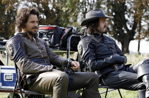 IT FINALLY HAPPENED!!! The Musketeers Season 3, first episode Swagger Inn thread no. 131