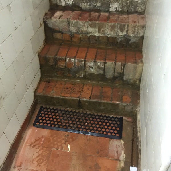 Has anyone with a 1930's house got a cellar?