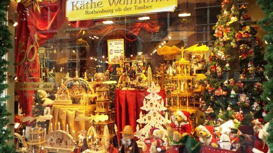 Toddler breaks $15K Lego sculpture - share your disaster stories here