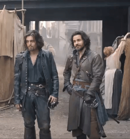 The Musketeers s3 ep2 - The One Where Aramis Falls Off The Wagon.  Repeatedly.  Well, I can hope can't I?  Swagger Inn Thread no. 132