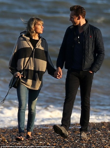Tom Hiddleston dating Taylor Swift