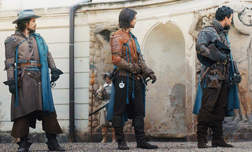 The Musketeers s3 ep2 - The One Where Aramis Falls Off The Wagon.  Repeatedly.  Well, I can hope can't I?  Swagger Inn Thread no. 132