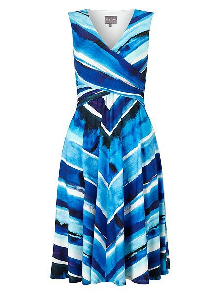 Help me find some (flat) shoes to wear with this please?