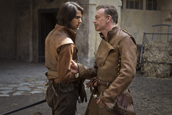 Swagger Inn. Thread 133. The one where Athos' trousers get even tighter...well one can hope.