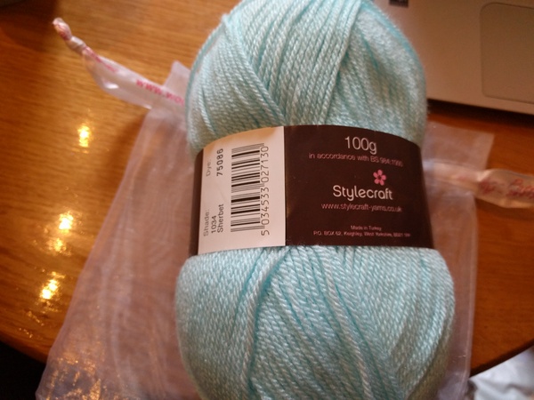 Woolly Hugs for Jo Cox. Donors and crafters, we need your help.