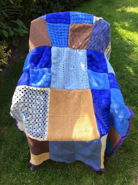 Woolly Hugs. Our Project to help refugees continues. One square, one blanket, a pair of gloves, one warm hat, one step at a time, really every little thing will help. All support welcome.