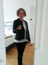 Leather Jacket (another one).  Does it suit me?