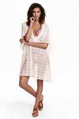How do you look effortlessly beautiful by the pool?
