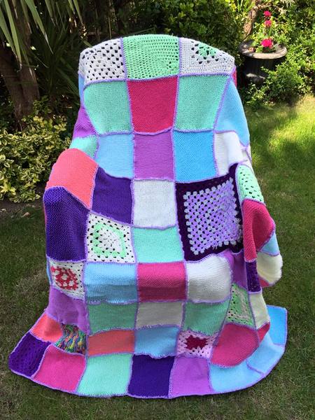 Woolly Hugs. Our Project to help refugees continues. One square, one blanket, a pair of gloves, one warm hat, one step at a time, really every little thing will help. All support welcome.