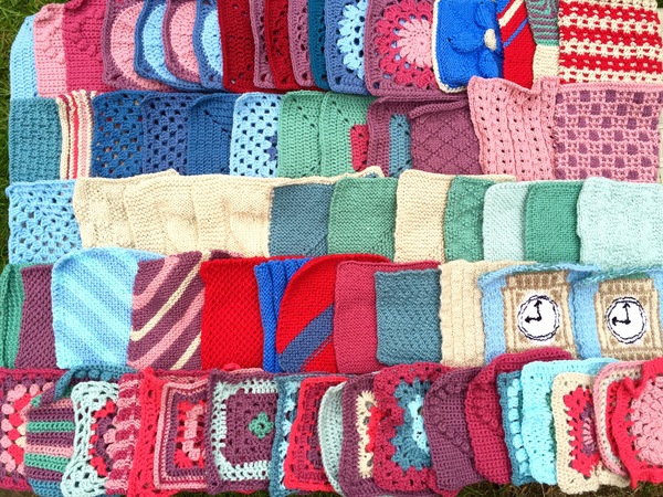 Woolly Hugs for Jo Cox. Donors and crafters, we need your help.