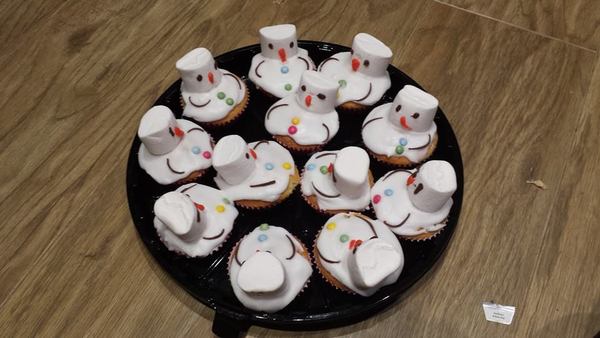 Ahhhhh! Bloody cake sales!!!
