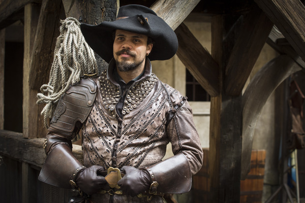 Swagger Inn thread 134 - the one where the wenches recover from too much FAFness from Musketeers