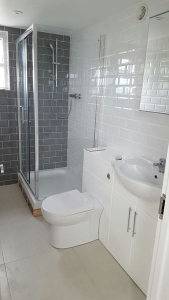 Bathroom tiles - metro or not?