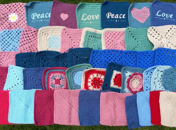 Woolly Hugs for Jo Cox. Donors and crafters, we need your help.