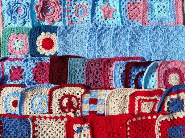 Woolly Hugs for Jo Cox. Donors and crafters, we need your help.