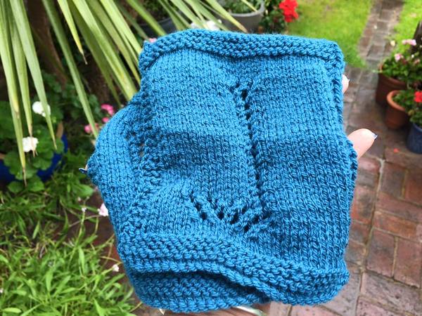 Woolly Hugs for Jo Cox. Donors and crafters, we need your help.