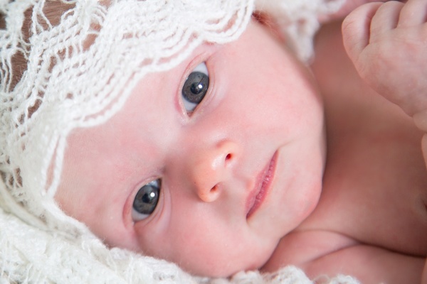 To hate newborn photoshoot pictures?