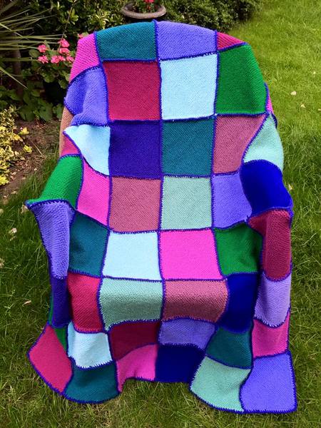 Woolly Hugs. Our Project to help refugees continues. One square, one blanket, a pair of gloves, one warm hat, one step at a time, really every little thing will help. All support welcome.