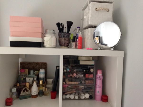Show me your make up storage please