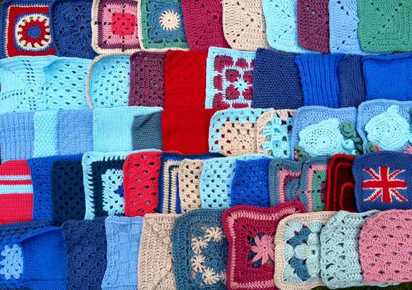 Woolly Hugs for Jo Cox. Donors and crafters, we need your help.