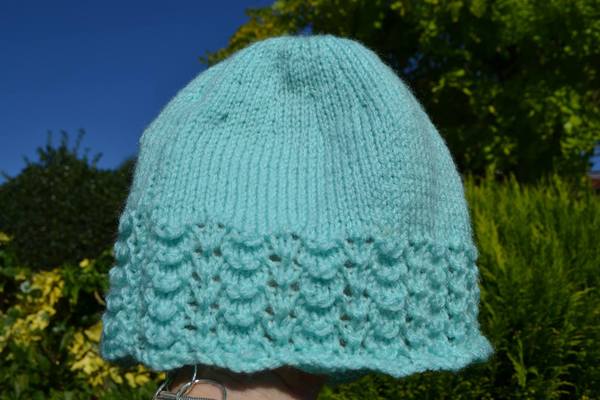 Woolly Hugs. Our Project to help refugees continues. One square, one blanket, a pair of gloves, one warm hat, one step at a time, really every little thing will help. All support welcome.