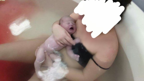 Tell me about how clean the water stays in water births...