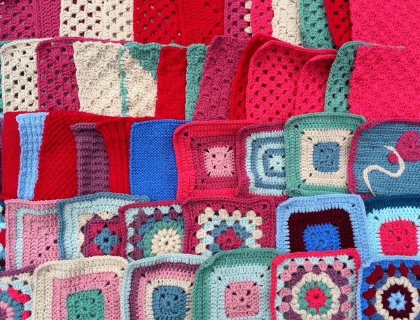 Woolly Hugs for Jo Cox. Donors and crafters, we need your help.