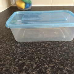What can I freeze my one year olds food in,?