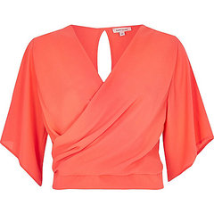 Need help putting an outfit together..help?!
