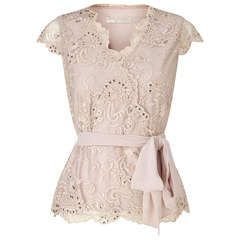 Need help putting an outfit together..help?!