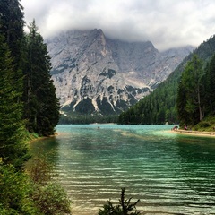 Spain/Italy lesser known places to stay/visit