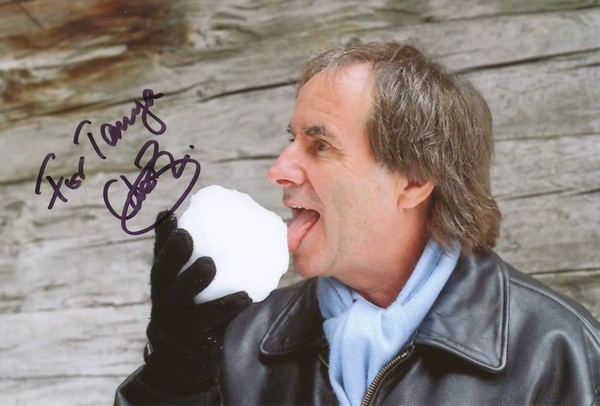 To be thoroughly bewildered by the success of Chris De Burgh?