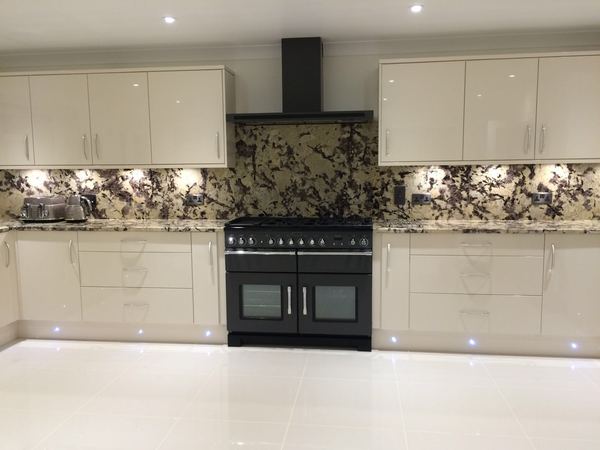 Kitchen walls dilemma!