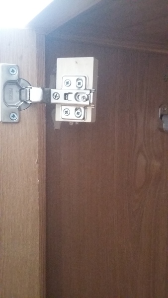 Advice - fixing wardrobe door?