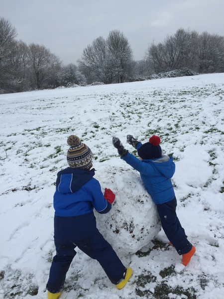 Show Cadbury the shared everyday moments you’ve thought are worth capturing - £265 voucher to be won! NOW CLOSED