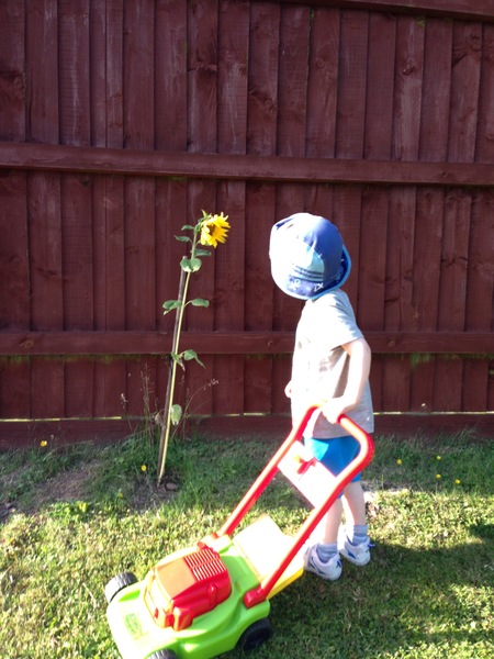 Show Cadbury the shared everyday moments you’ve thought are worth capturing - £265 voucher to be won! NOW CLOSED