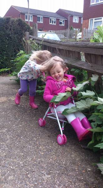 Show Cadbury the shared everyday moments you’ve thought are worth capturing - £265 voucher to be won! NOW CLOSED
