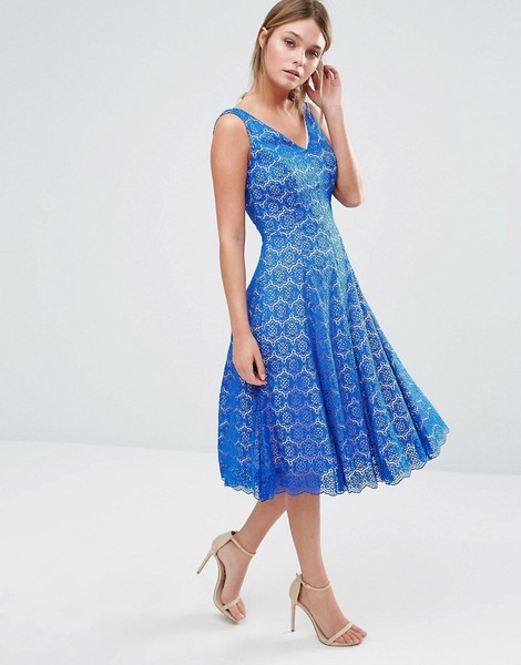 Please help me make this dress less grumpy.....