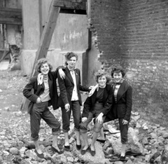 AIBU to think that children and teenagers were not better behaved in the (mythical rose tinted) good old days?