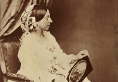 Victoria episode 1