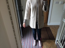 Does this coat/cardigan thingy look as if it's too small?