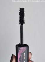 So I tried that Seventeen Falsifeye mascara that I've seen recommended here.....