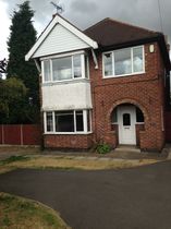 just found out the neighbours have a turning circle on front lawn