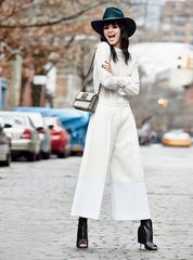 What boots with wide leg cropped trousers?