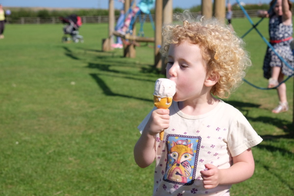 Show Cadbury the shared everyday moments you’ve thought are worth capturing - £265 voucher to be won! NOW CLOSED
