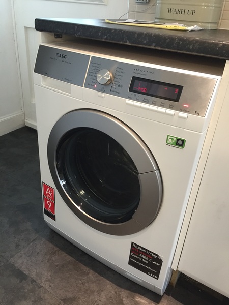 Mumsnetters needed to try the AEG L89499FL washing machine - worth £629! NOW CLOSED