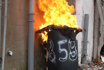 Sod a parking dispute - I bring you a fucking wheelie bin dispute.....