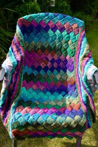 Woolly Hugs. Our Project to help refugees continues. One square, one blanket, a pair of gloves, one warm hat, one step at a time, really every little thing will help. All support welcome.