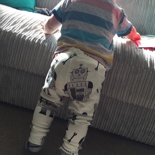 To buy my son girls' leggings?
