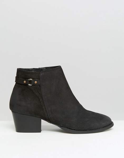 What are you hoping to find now the A/W stuff is coming into the shops?